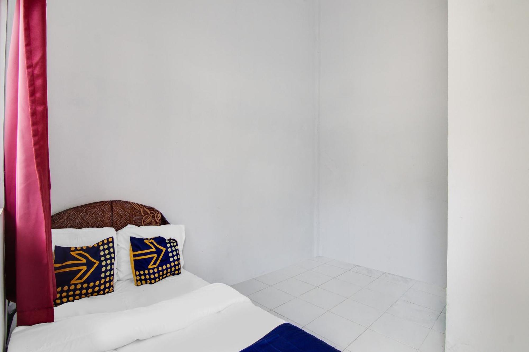 Spot On 91858 Raja Homestay Syariah Pekanbaru Zewnętrze zdjęcie