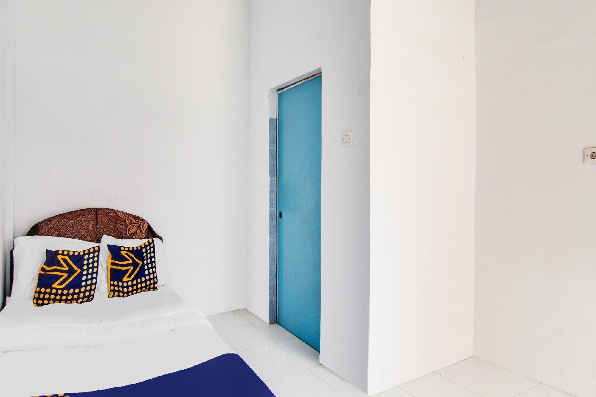 Spot On 91858 Raja Homestay Syariah Pekanbaru Zewnętrze zdjęcie