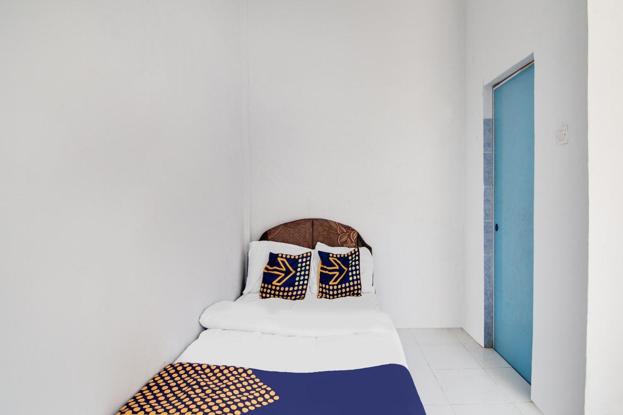 Spot On 91858 Raja Homestay Syariah Pekanbaru Zewnętrze zdjęcie