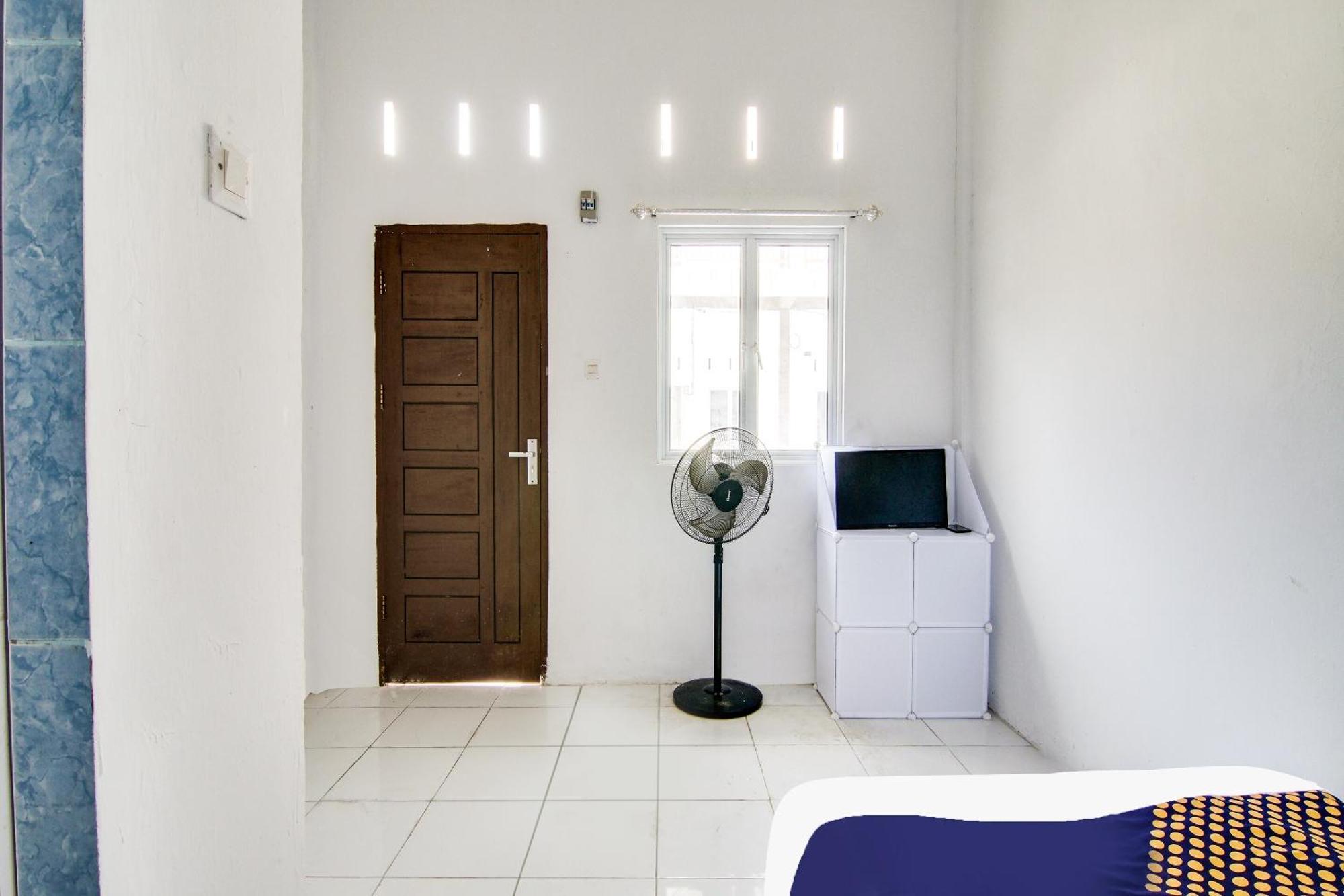 Spot On 91858 Raja Homestay Syariah Pekanbaru Zewnętrze zdjęcie