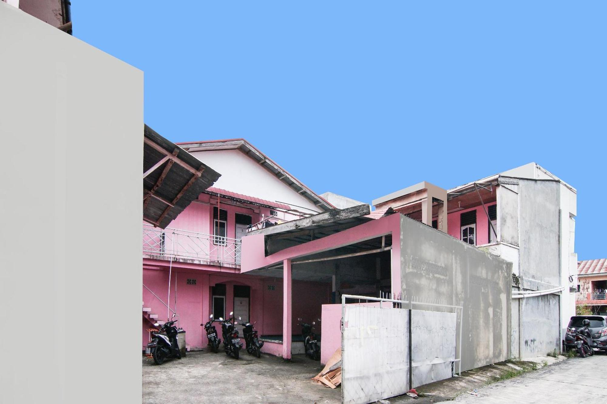 Spot On 91858 Raja Homestay Syariah Pekanbaru Zewnętrze zdjęcie